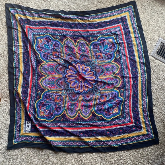 YVES SAINT LAURENT YSL PAISLEY SILK VINTAGE SCARF OLD MONEY LUXURY - Picture 1 of 7